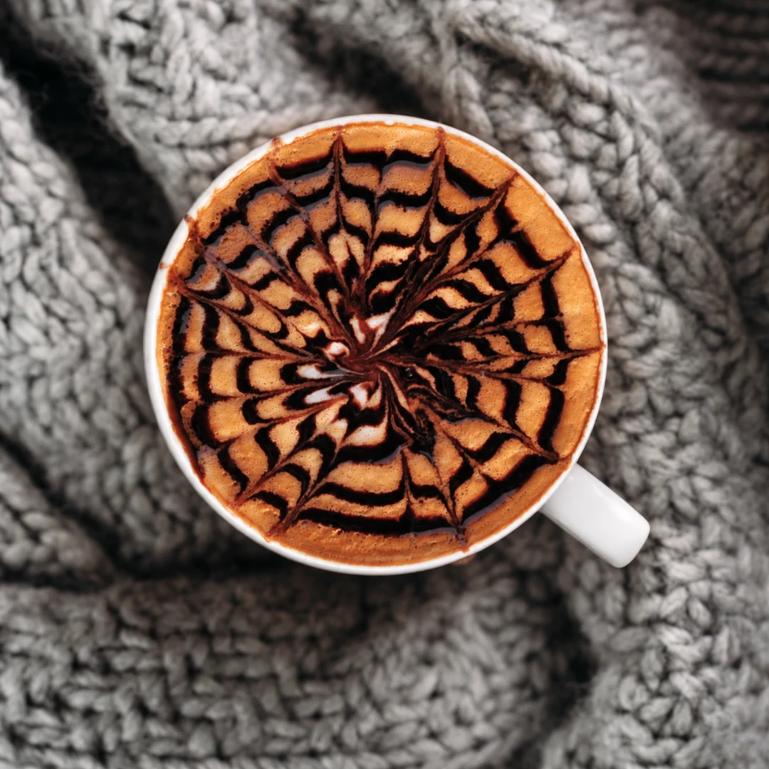 Mocha z espresso, mlekiem i czekoladą